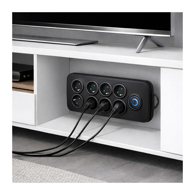 Qoltec Listwa zasilająca antyprzepięciowa | 8 gniazd | 2.5m |