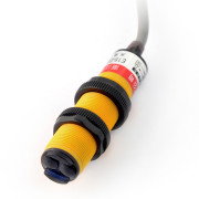 Nastavitelný digitální snímač vzdálenosti E18-D80NK 3-80cm v2
