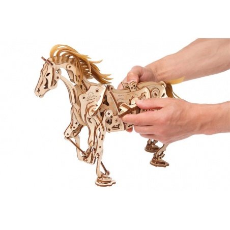 Kůň-mechanoid - mechanický model pro montáž - dýha - 410 prvků Kůň-mechanoid - mechanický model pro montáž - dýha - 410 prvků