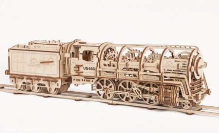 Model lokomotivy byl vyroben v atmosféře strojů z devatenáctého století.