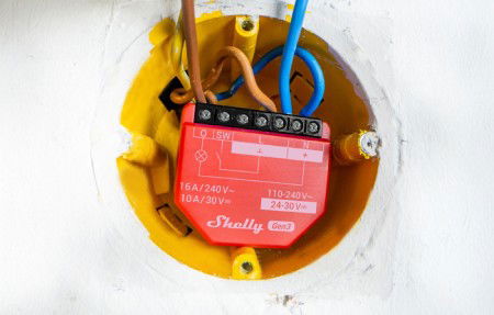 Shelly 1PM Gen3 - 1kanálové zapuštěné relé / regulátor - WiFi / Bluetooth s měřením energie - aplikace pro Android / iOS - 4 ks.