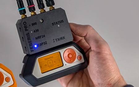 Feberis Pro - rozšiřující modul RF / WiFi / BLE / GPS pro Flipper Zero