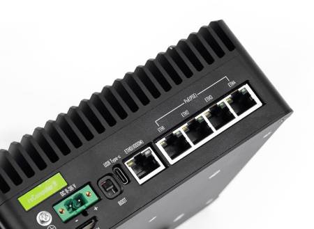 reComputer Industrial R2235-12 - Edge AI / IoT NVR s Raspberry Pi CM5 a Hailo-8 26 TOPS - 16 GB - Seeedstudio 100077451